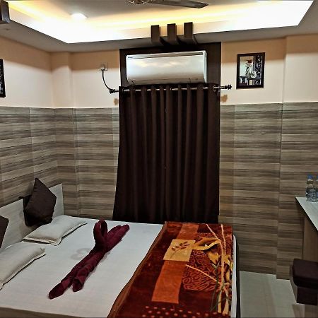 Hotel Prince B Guwahati Exterior foto